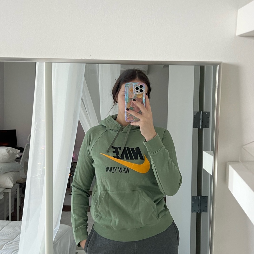 Nike Pullover Hoodie